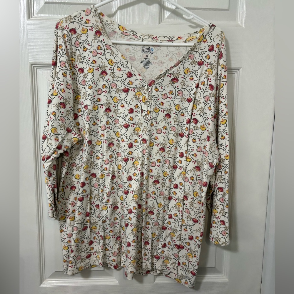 NWOT 3/4 length sleeve Croft and Barrow floral 1X